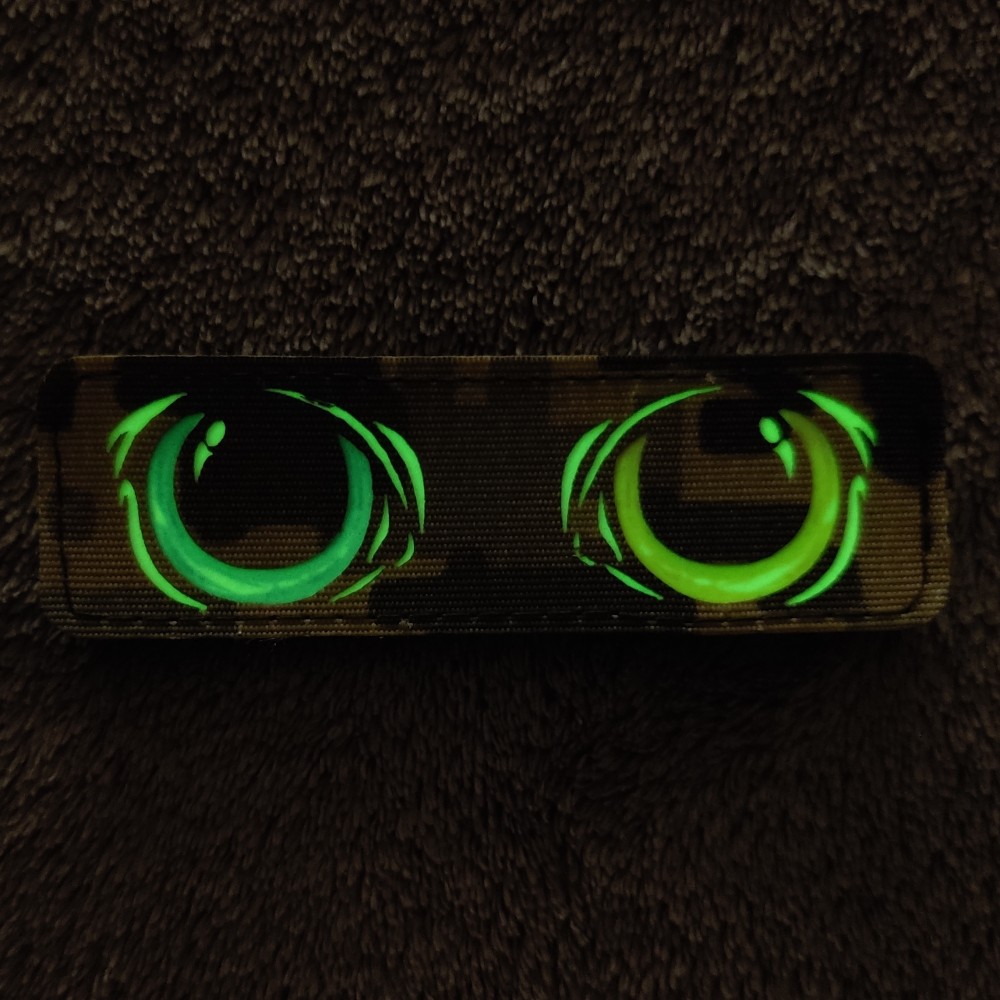 Нашивка Cat Eyes Laser Cut цветная