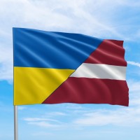 Флаги стран мира Латвия  - Украина