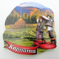 Магніт на холодильник Карпати гуцули та копиця