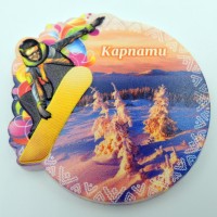 Магнітик на холодильник зимові Карпати сноубордист №3