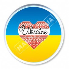 Значки патриота. Сердце на флаге Украины